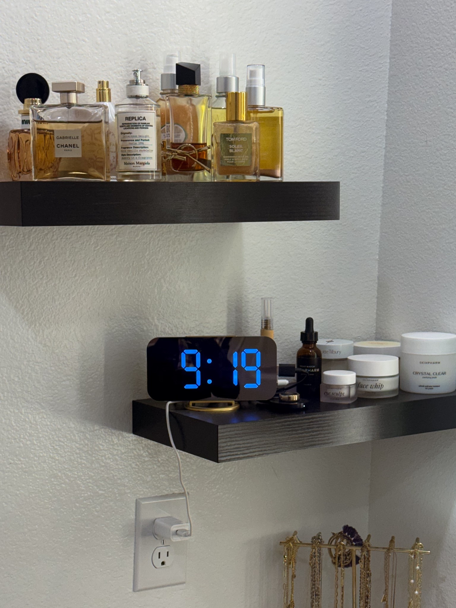 These shelves are a space saver must have and I love how modern they are🤍

#LTKFindsUnder50 #LTKselfcare #LTKHome