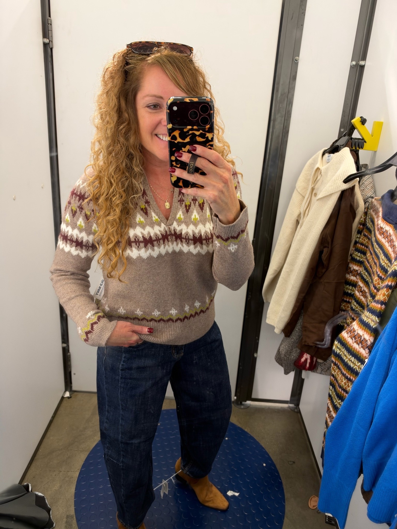 Old Navy sale 40% Sitewide, 50% off for card members! 

Sweater- medium 
Jeans- size 6, tts 
@oldnavy #oldnavy #oldnavystyle #over40 #over40style