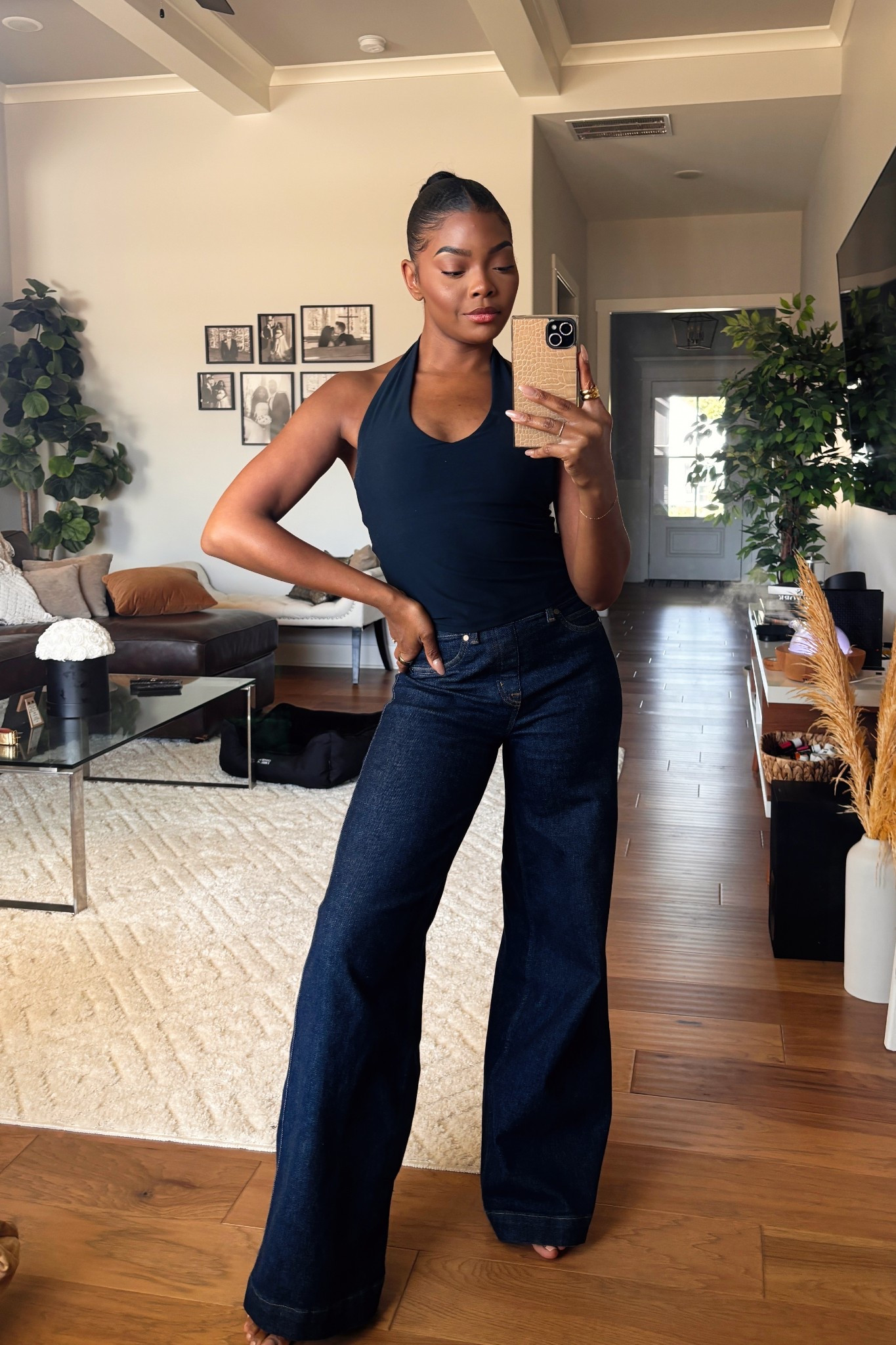 Spanx denim is here and it’s absolutely perfect! Every style, cut and color perfectly crafted to flatter every body shape. Get them before they sell out. Use my code JASMINEMXSPANX to save. 

#LTKSaleAlert #LTKOver40 #LTKFallSale