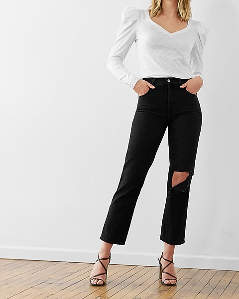 Skimming V-neck Puff Shoulder Long Sleeve Tee | Express