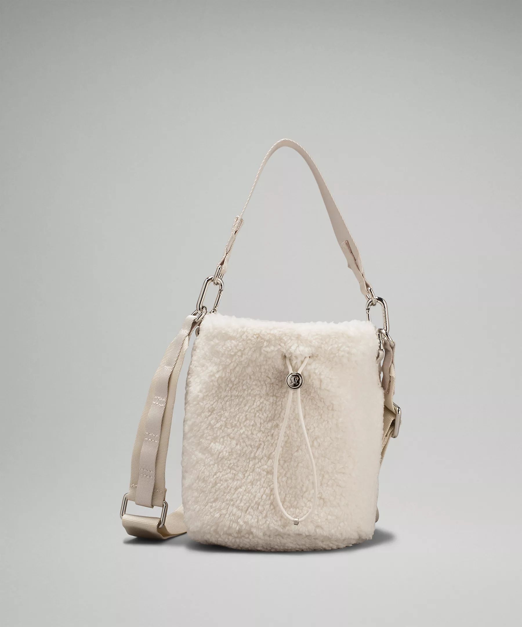 New Year Crossbody Fleece Bucket Bag 2.5L | Lululemon (US)