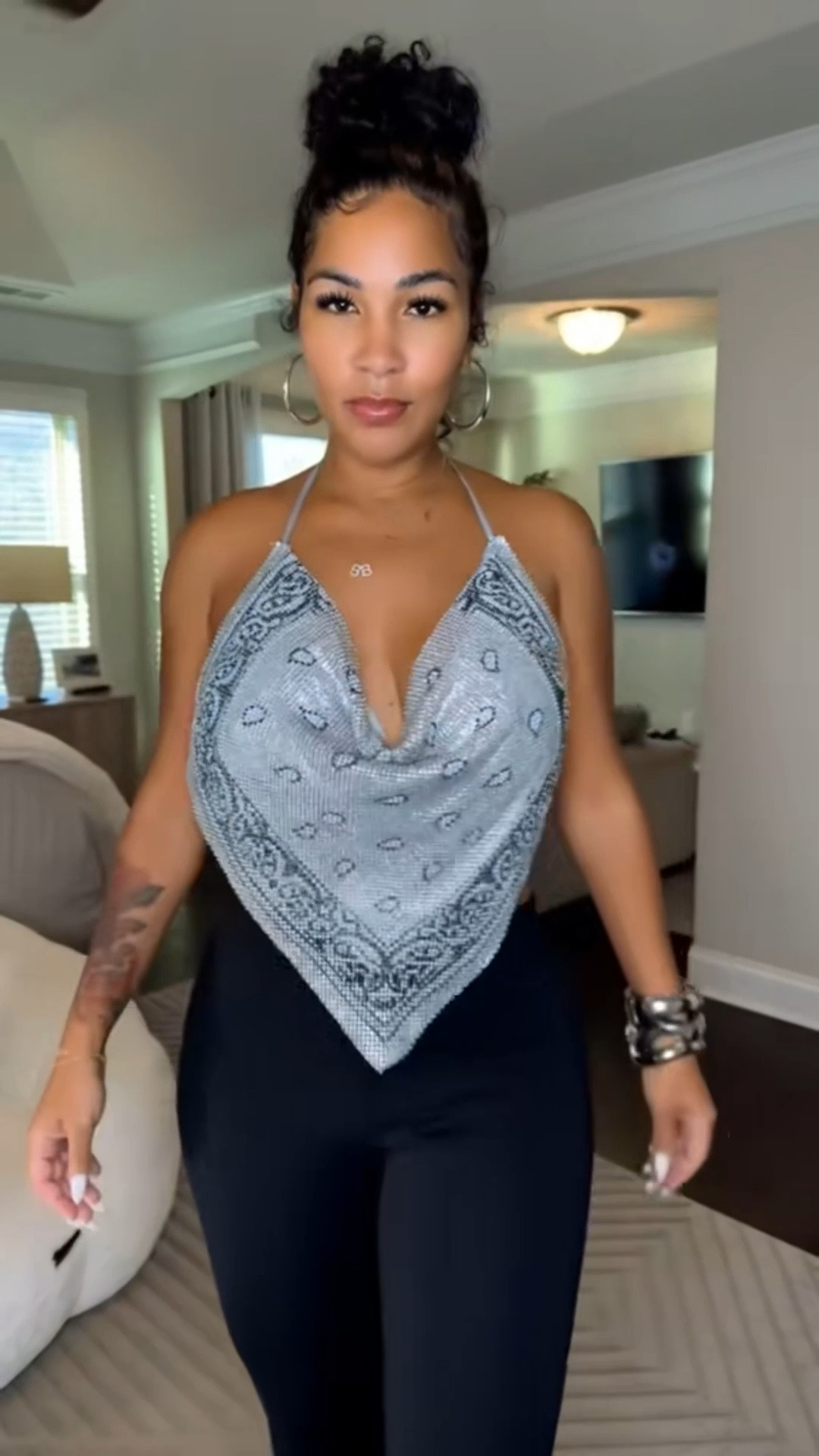 Gone head and grab this bandana top … it’s cute right!😜 #shoptutuslookhere