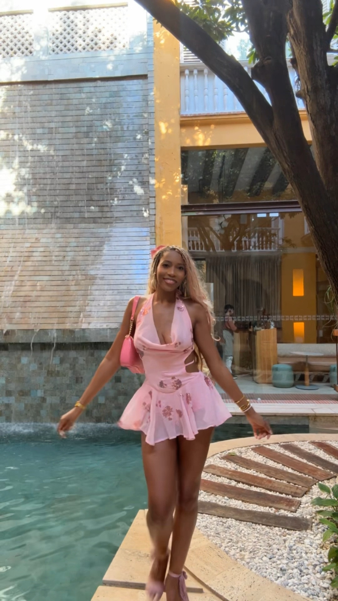 Probably the CUTEST romper I’ve ever worn. I want every color now 🎀🌸☺️ wearing XS 

#LTKootd #LTKTall