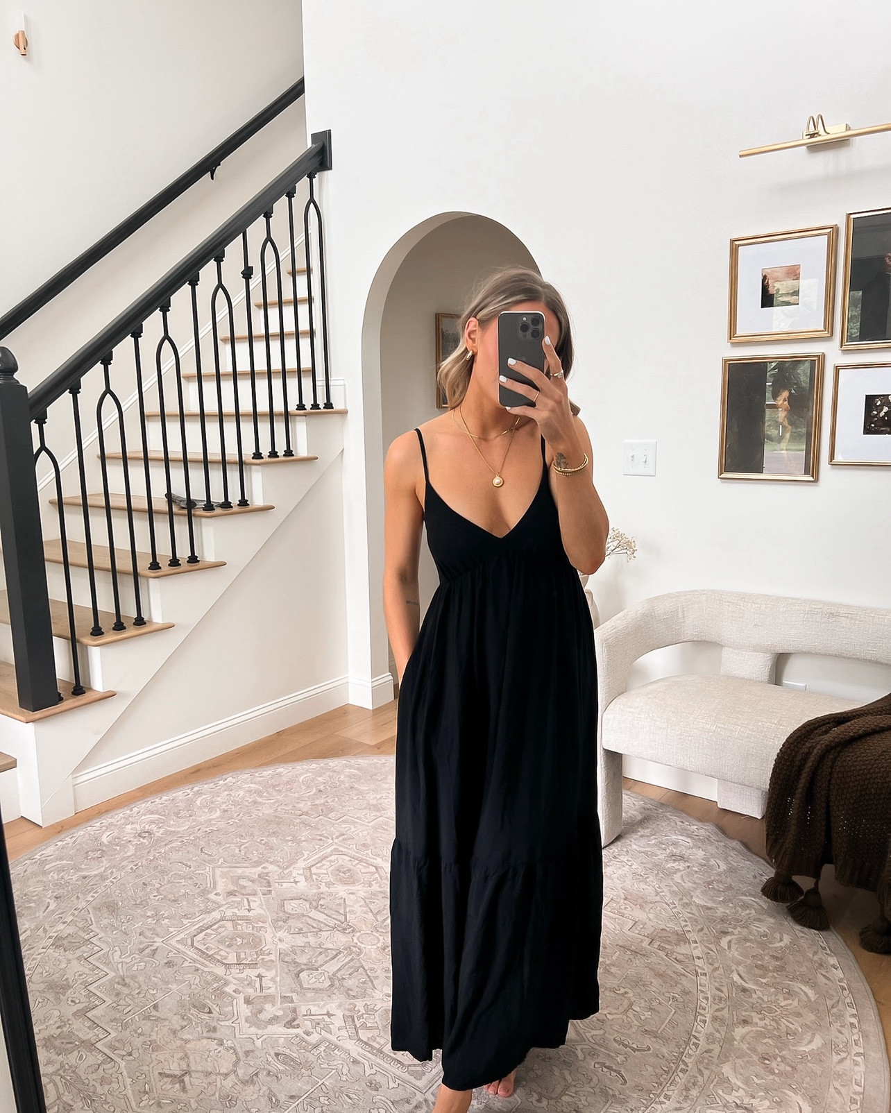 BEST SELLERS 🤩 this week!!

Linen pieces & dresses!! 👏🏻

Sizing Details ✨ 
5’4’’ • 124lbs • 30D 

Photo 1: Black Dress • XS

Photo 2: Button Up • Small

Photo 3: Tank • XS

Photo 4: Linen Dress • XS

Photo 5: Red Dress • XS

#LTKSeasonal #LTKFindsUnder100 #LTKStyleTip