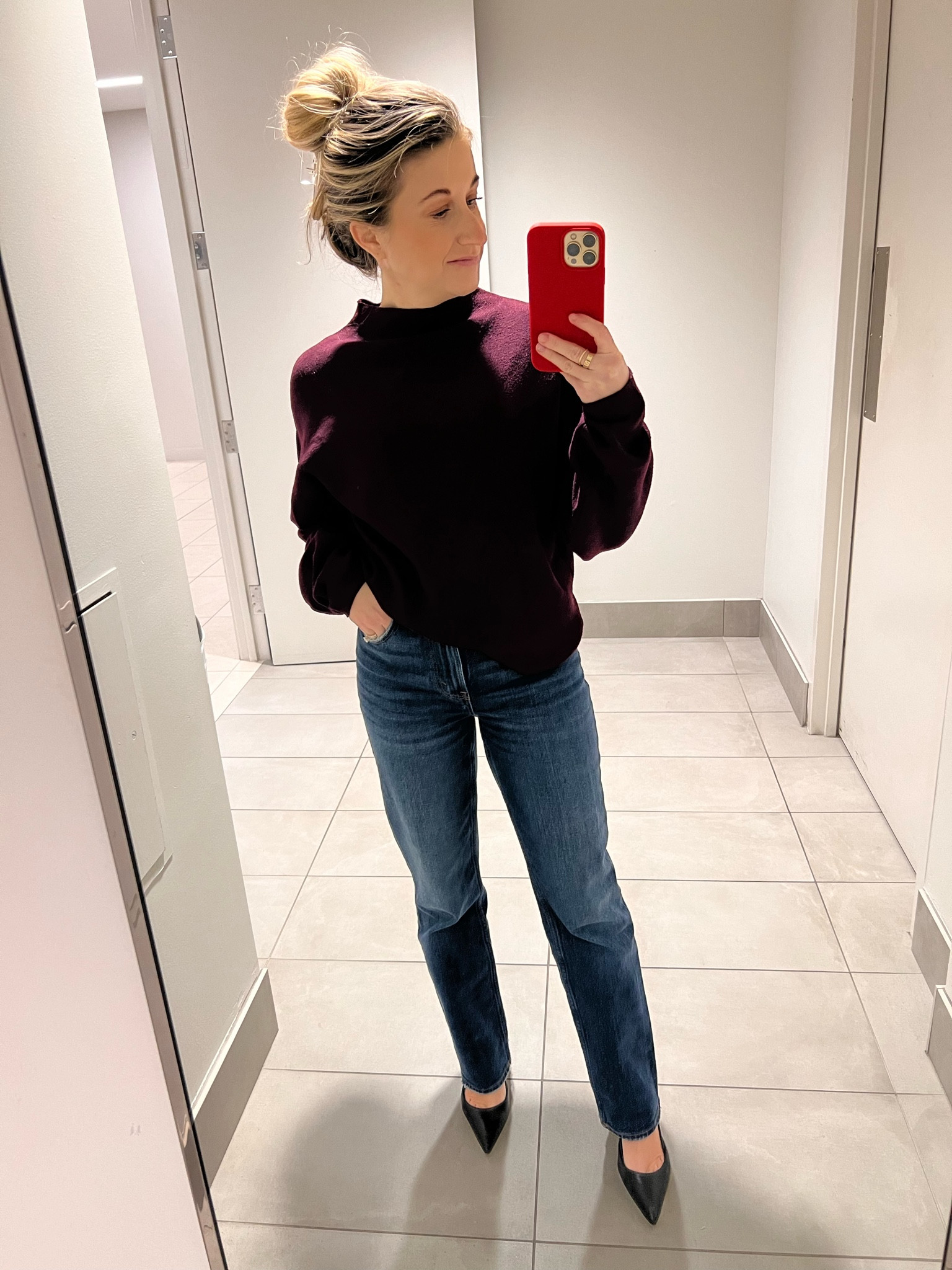 Work OOTD 1.31.2024

Sweater - H&M (old, linked similar)
Jeans - Abercrombie
Heels - Nine West
Clip and phone case - Amazon


#LTKfindsunder100 #LTKworkwear #LTKMostLoved