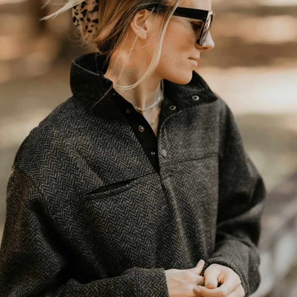 Herringbone Snap Pullover - Black | Mountain Moverz