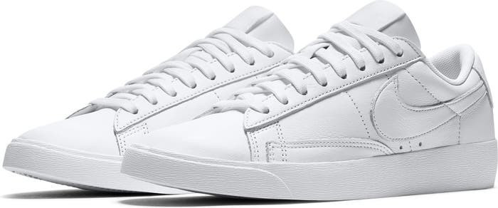 Blazer Low SE Sneaker | Nordstrom