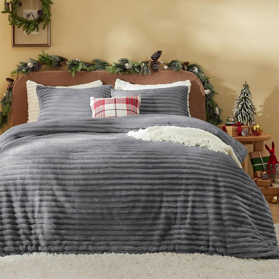 Bedsure Fluffy Comforter Set King Size - Super Soft Faux Fur Bed Set Light Grey, Winter Warm Plus... | Amazon (US)