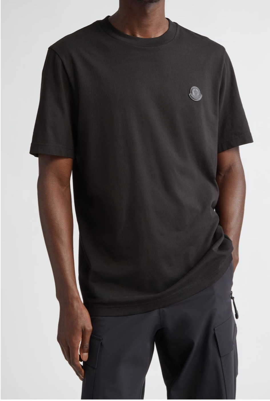 Love moncler shirts to either dress up or dress down for my hubby. Good quality! Sit very nicely! 🫶🏼