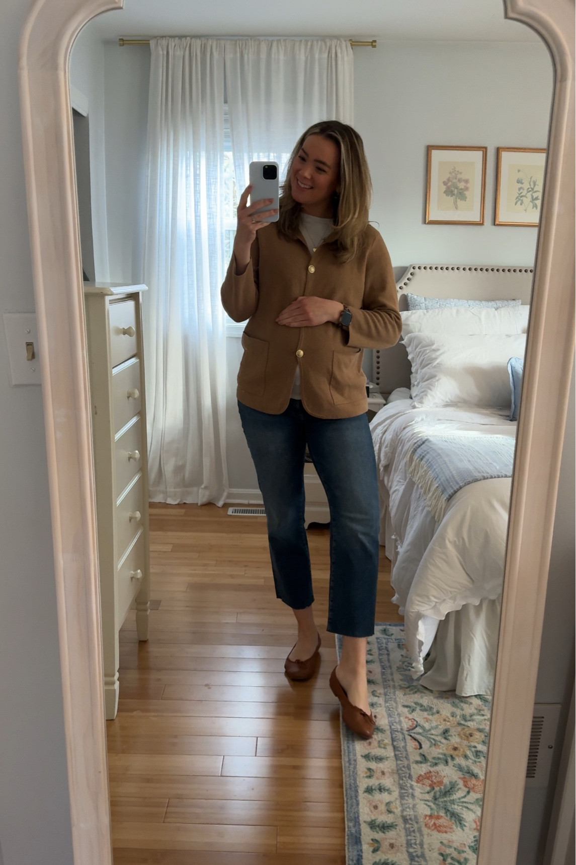 A chic and classic style (Nancy Myers approved!) maternity look. Love these maternity jeans! I kept my pre-pregnancy size. Winter causal outfit / timeless style / mom style 

#LTKBump