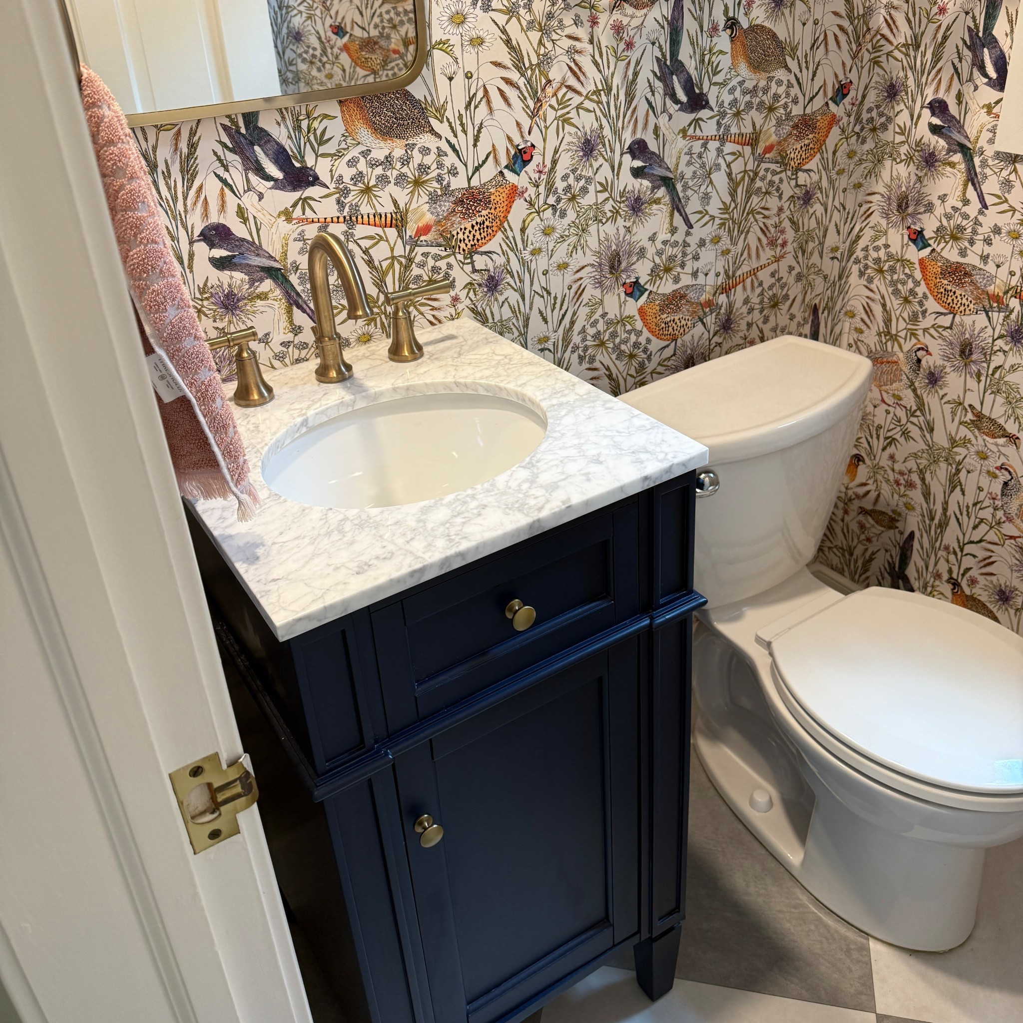 half bath renovation #affordablereno 

#LTKHome