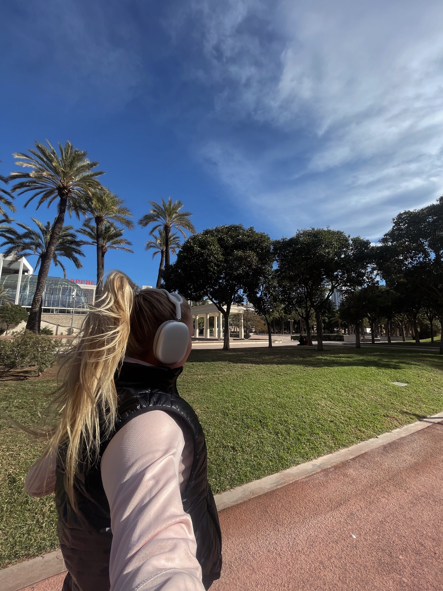 running fit for the colder days 💞 

#LTKfitness #LTKfindsunder100 #LTKSeasonal