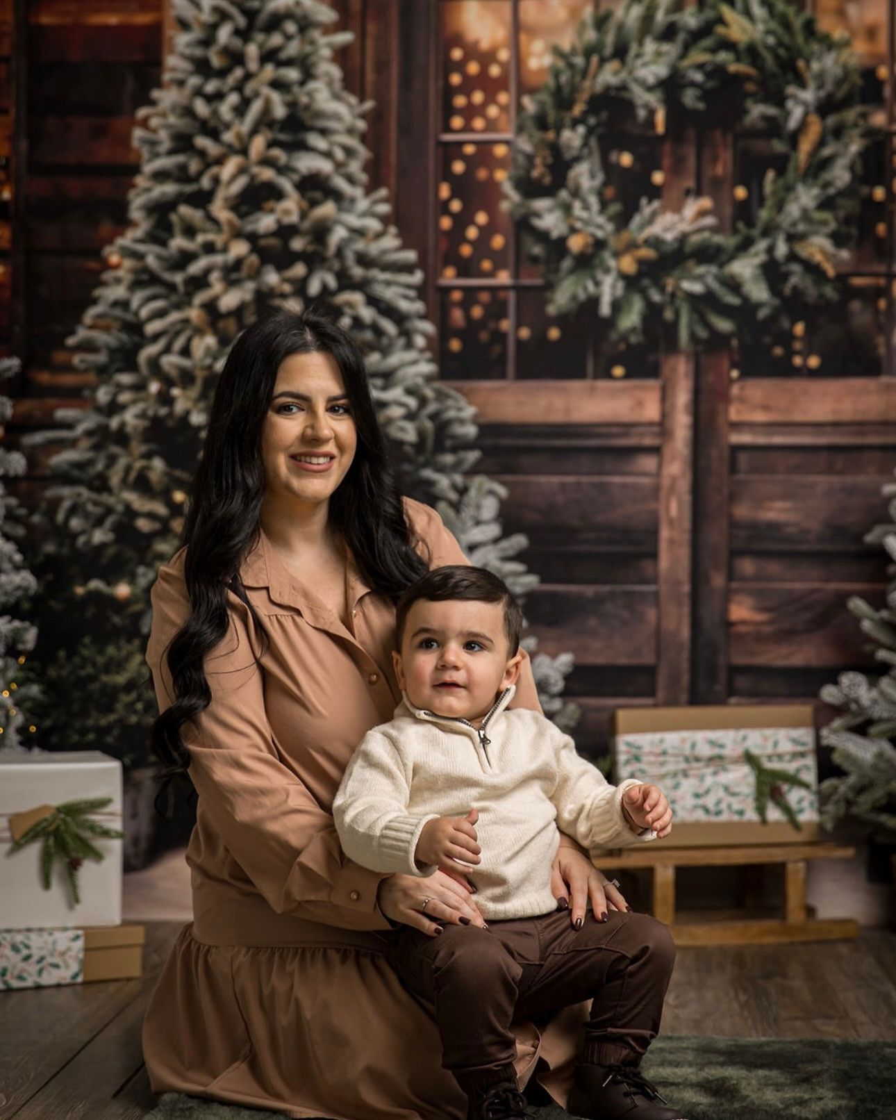 It’s the most, wonderful time of the year 🎄❤️🎅🏻

Obsessed with how cute these came out 🥹
Thank you to @modern_image_by_candy for capturing these. 

Please excuse my spam, in advance 🤪❤️

👥FOLLOW +❤️LIKE + COMMENT “LINK” below to receive a
DM with the link to shop this look my LTK 👇🏻

Toddler Fashion | Toddler Style | Mom Fashion | Moms