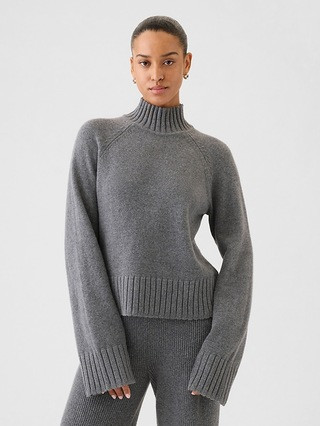 CashSoft Turtleneck Sweater | Gap (CA)