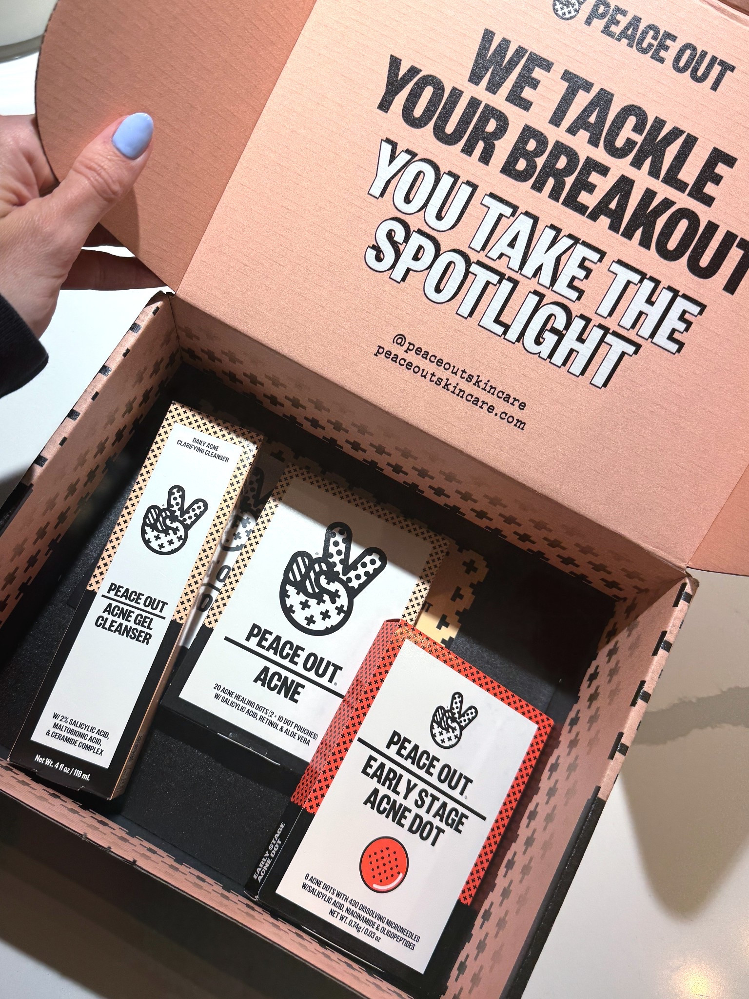 peace out acne dots & cleanser! used these the past few days and already so in loveeee 🙌🏼 especially with the early stage acne dots!

#LTKBeauty #LTKgrwm #LTKmorningroutine