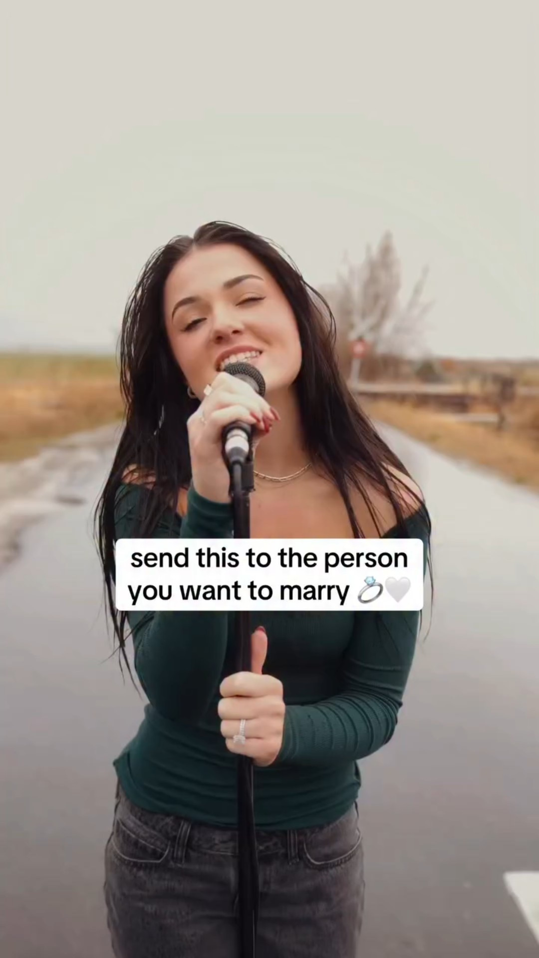 size S in top, 2R in jeans 💞

#LTKdayinmylife #LTKootd #LTKvlog