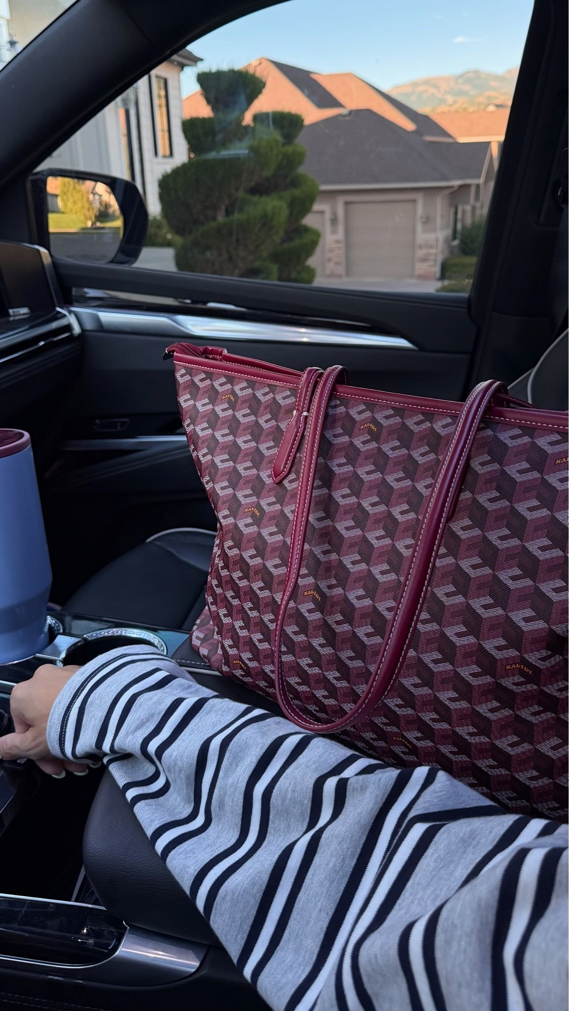 Casual outfit details ✨

Bag from Amazon 
Striped shirt from @Aritzia

#LTKgrwm #LTKdayinmylife #LTKOver40