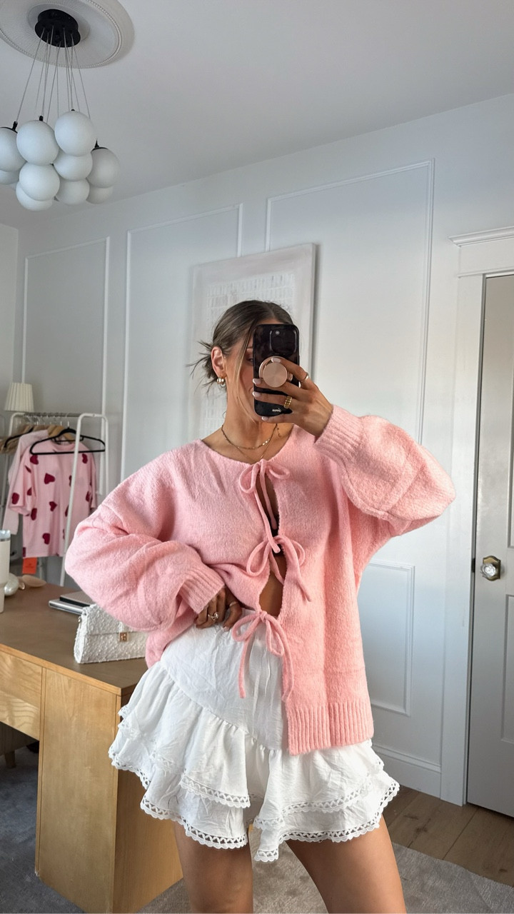 Loving this skort from my most recent amazon haul! Amazon has the cutest pieces I swear! 😍 

Wearing a size S.

#amazon #amazonhaul #amazonclothing #feminineenergy #springoutfitinspo #ootd 

 

#LTKdayinmylife #LTKgrwm #LTKootd