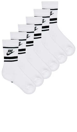 Nike 3 Pack Crew Socks in White. - size S | Revolve Clothing (Global)