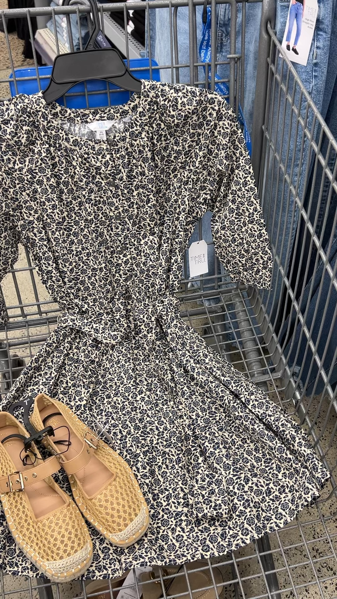Walmart spring outfit idea with this cotton dress and espadrilles #walmartfashion 
