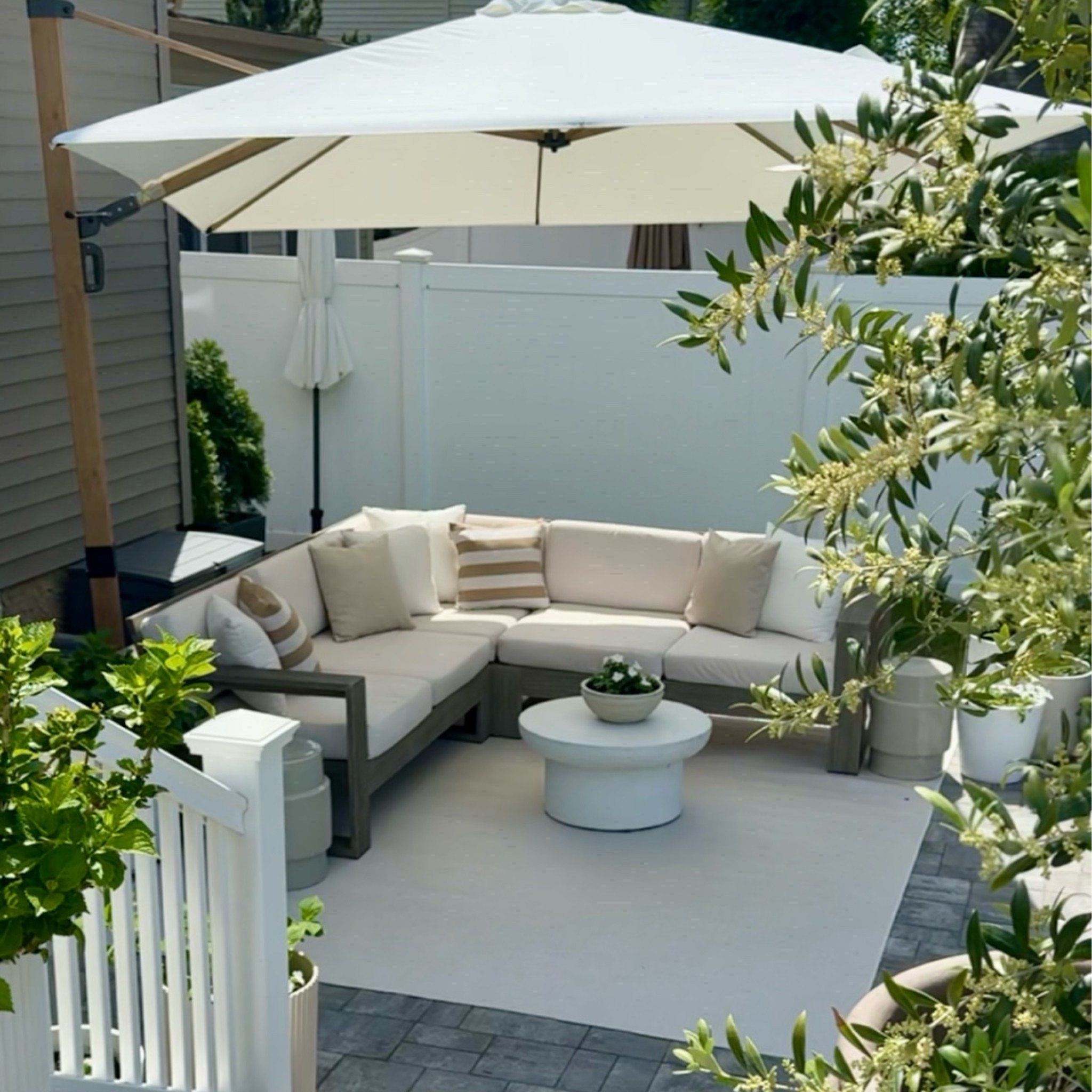 Outdoor summer living

#LTKHome #LTKSaleAlert #LTKSeasonal