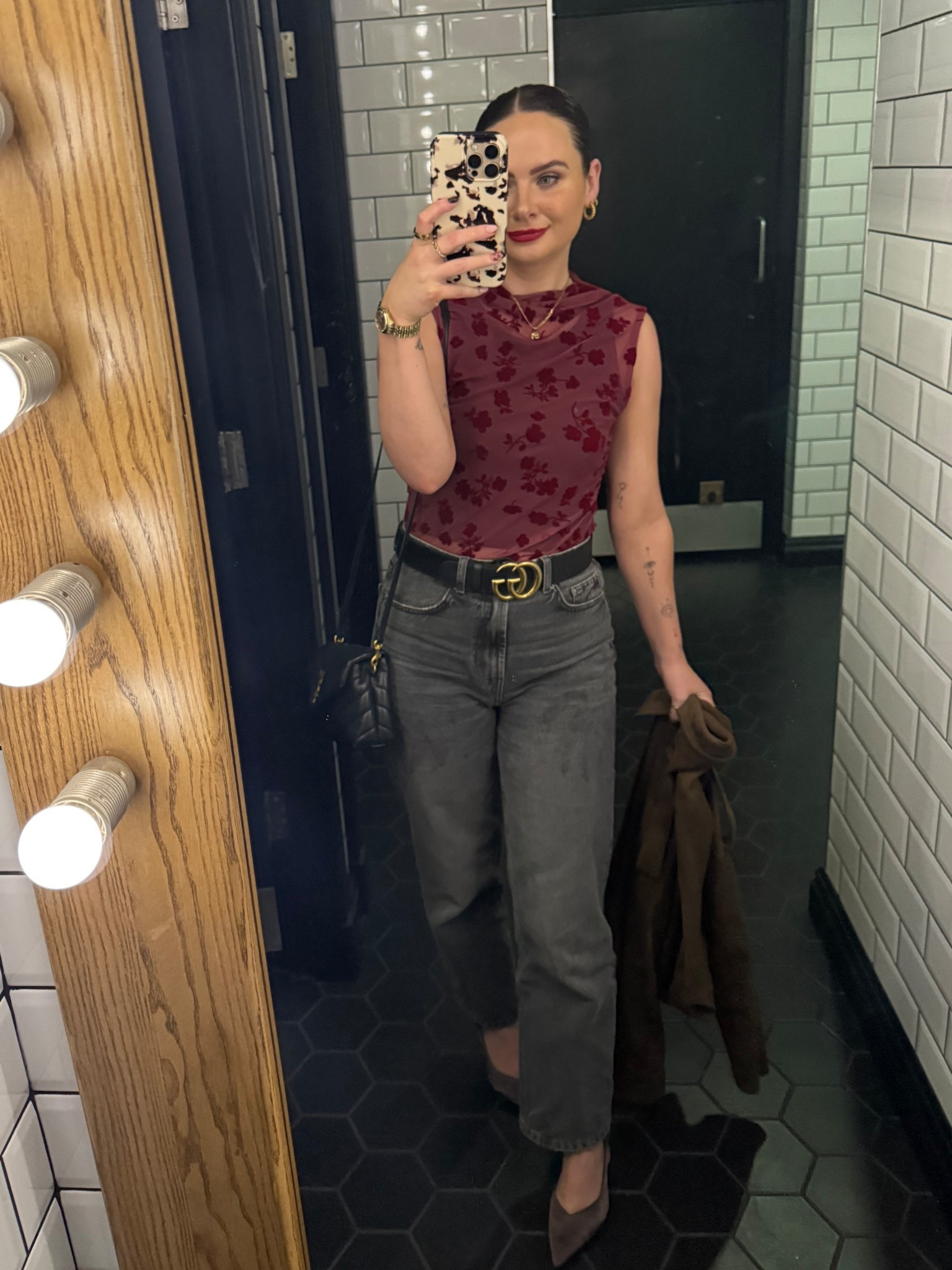 Jeans & a nice top autumn winter edition

#LTKuk #LTKjeans #LTKwinter