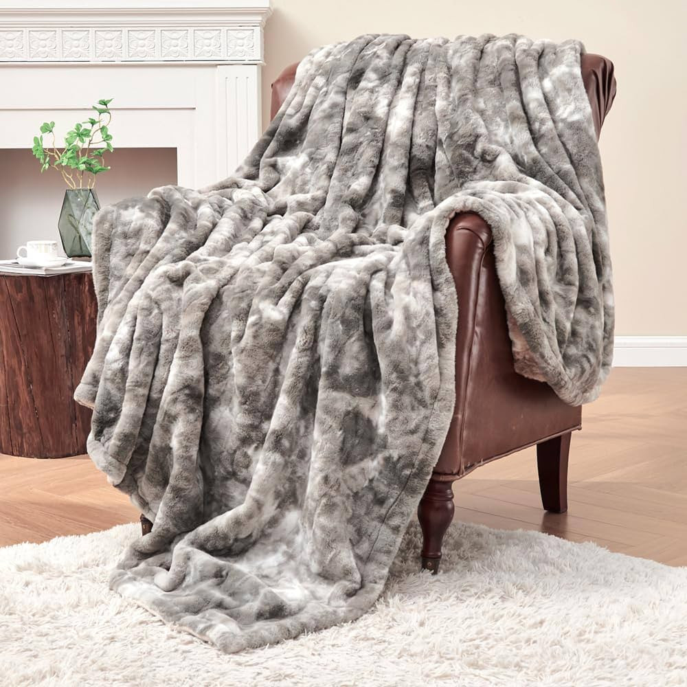 Krifey Oversized Faux Fur Blanket, Super Soft Cozy Blanket, Luxury Fluffy Throw Blanket Fuzzy Bed... | Amazon (US)