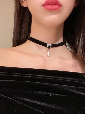 DAZY Imitatieparel & Strassversiering Choker | SHEIN