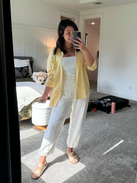 One of my fav spring & summer button downs. This yellow is so pretty! I got a medium and it’s super oversized. Currently 20% off. 

Sizing details - 5’7, 155lbs, 34DDD, size 8/29

#LTKMidsize #LTKSaleAlert #LTKStyleTip