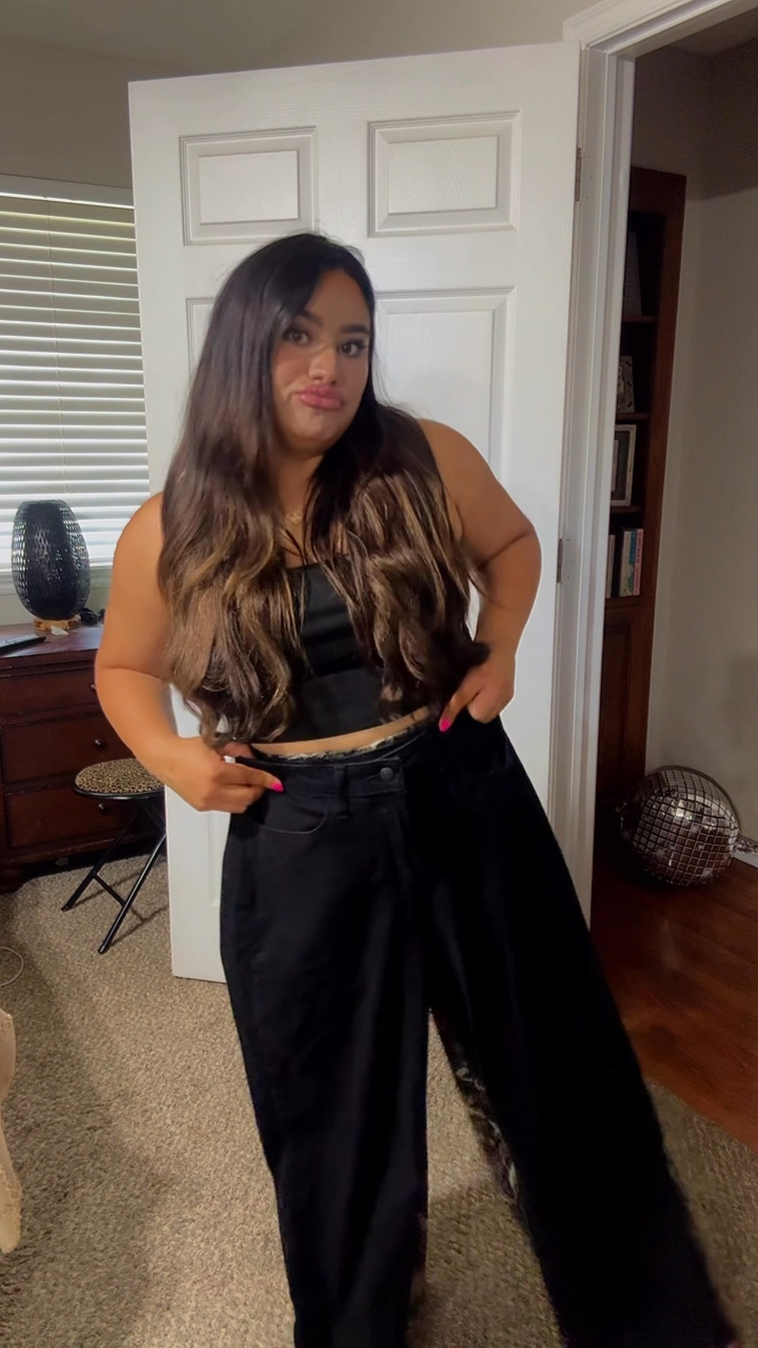 Camp or black pants? 

#LTKSummerEdit #LTKWorkwear #LTKStyleTip