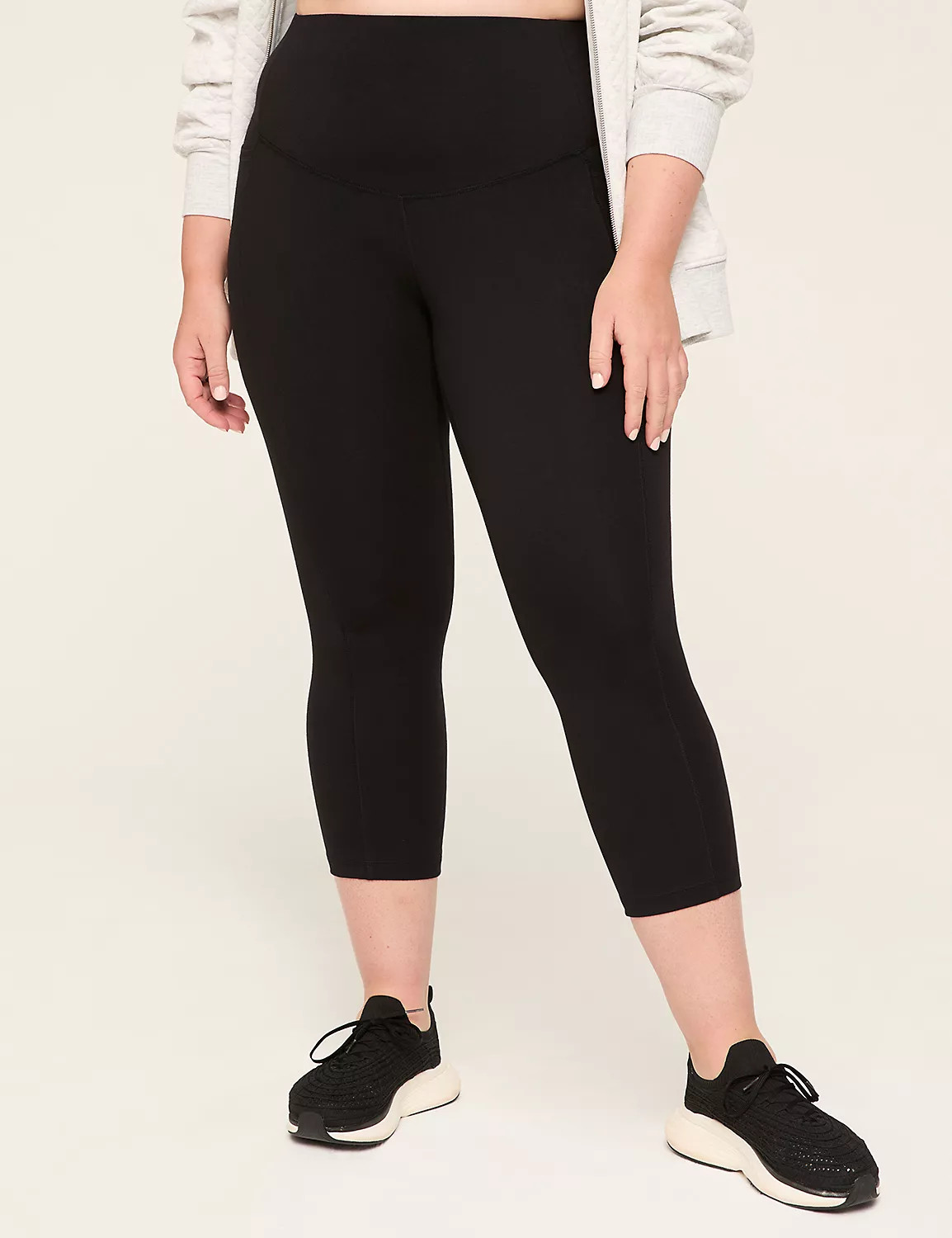 LIVI Smoothing Control Tech Signature Stretch Capri Legging | Lane Bryant (US)