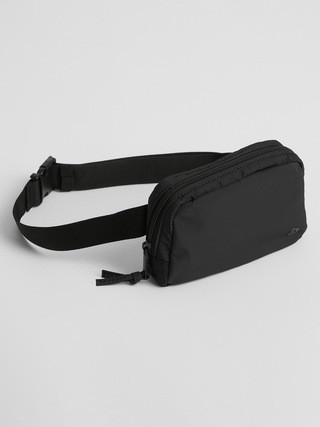 GapFit 100% Recycled Fanny Pack | Gap Factory