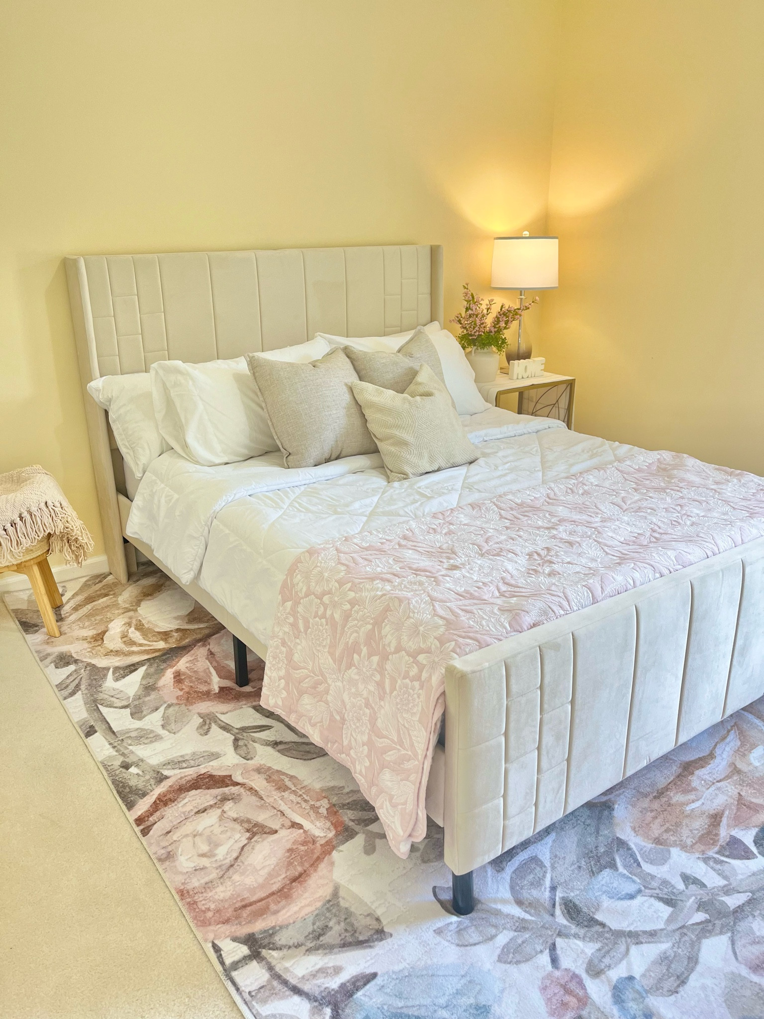 The cutest room with the perfect floral rug 🤍🌿 my rug is not here, so follow me on IG and I’ll send you the link 🤍
#bedroominspo #washablerug #affordable #neutraldecor #floraldecof

#LTKStyleTip #LTKHome #LTKSeasonal