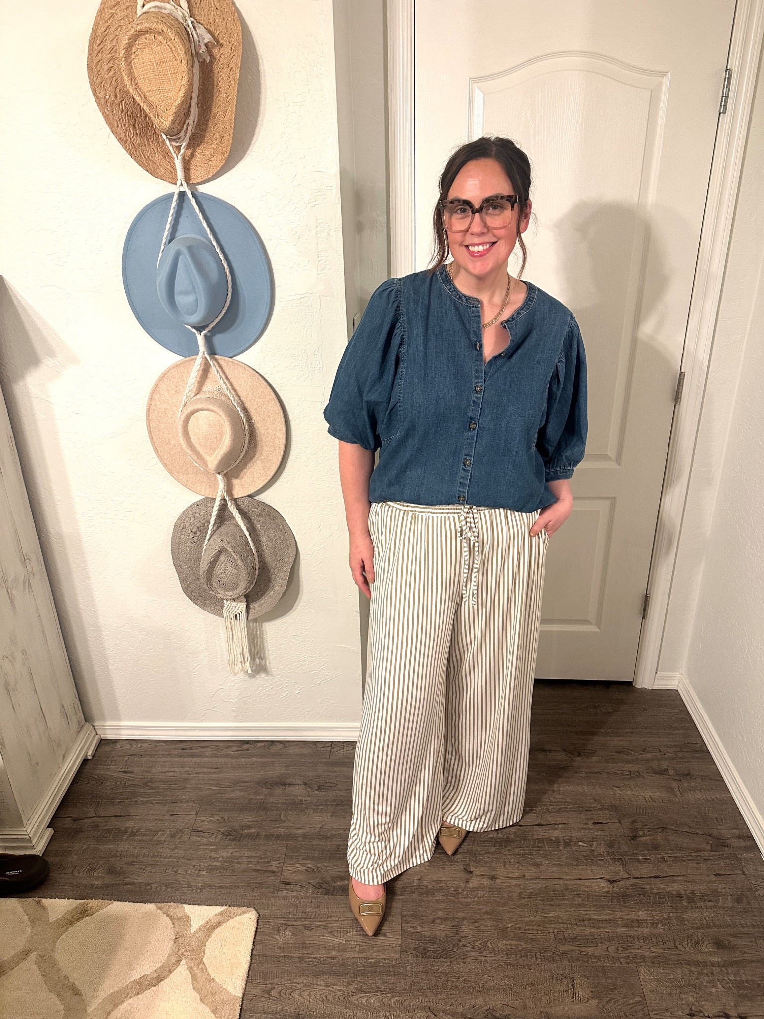 Old navy 👚
Amazon 👖
Tory Burch 🥿

#LTKOver40 #LTKWorkwear #LTKMidsize