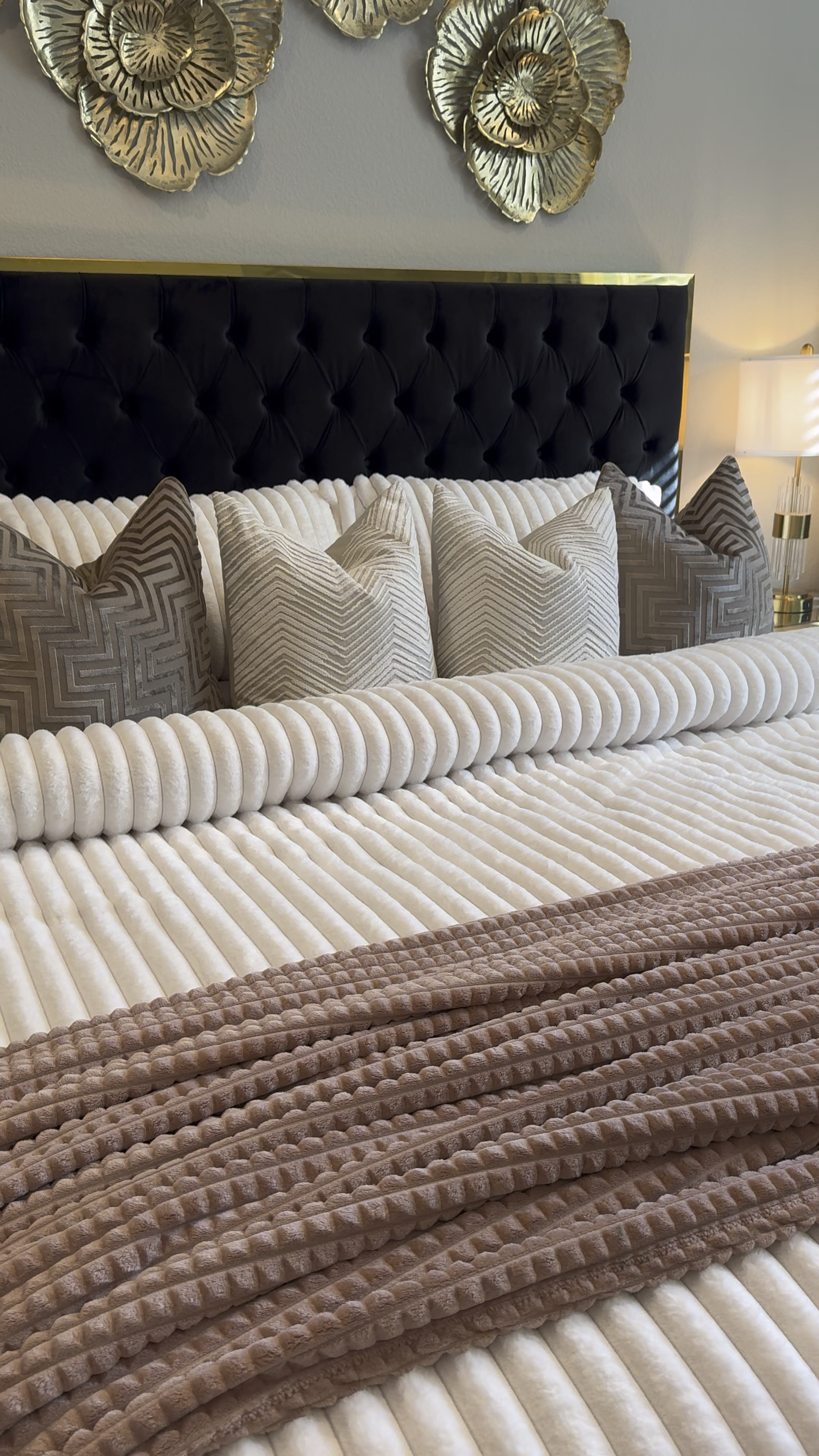 fluffy patterned comforter 

#LTKHome