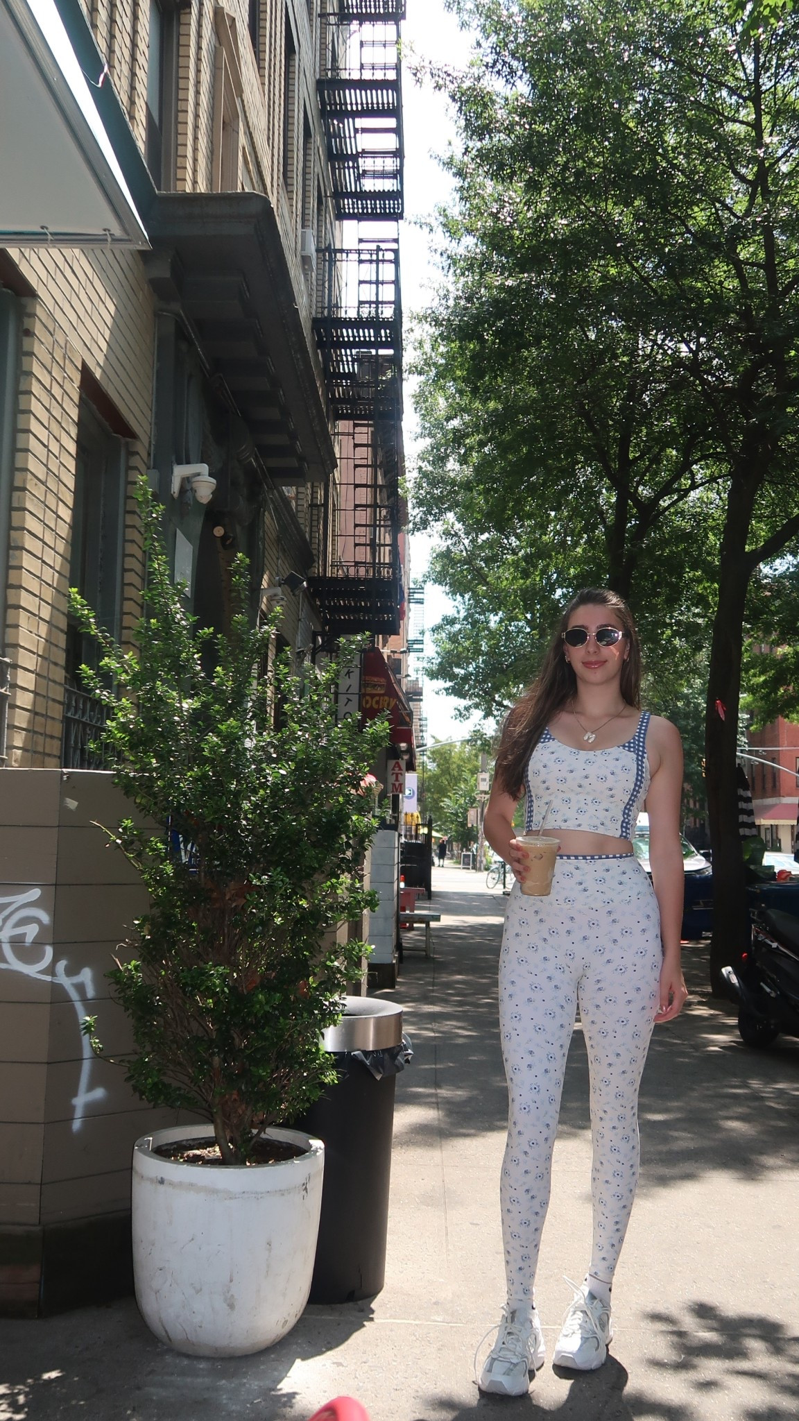 Got coffee so I could show off my new set💙 

#LTKFindsUnder100 #LTKStyleTip #LTKActive