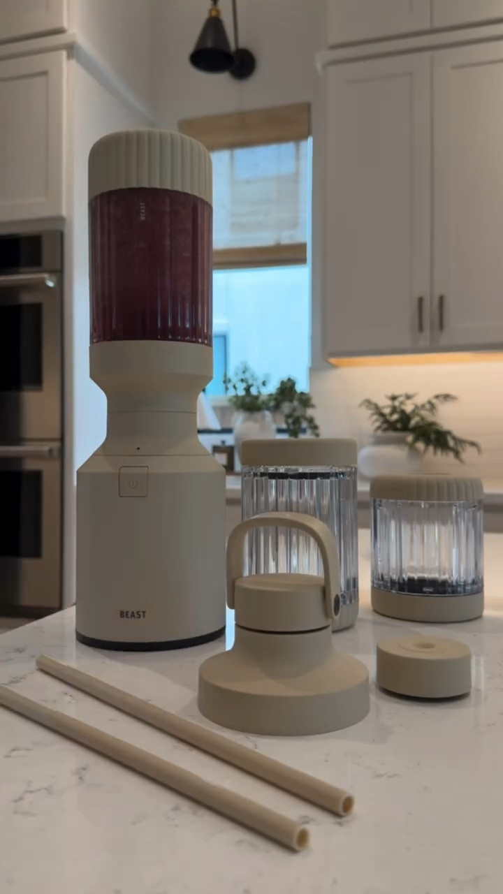 Ok.. how pretty is this blender though? 😩😍… it comes in black, white, orange, green. And this gorgeous tan color! It’s not just stunning to look at, it’s perfect for your smoothies, shakes, and everything in between—function and beauty! 🤌✨

👇 Tap the link to grab yours & pick your favorite shade before they run out!

#BlenderGoals #KitchenEssentials #KitchenDecor #ApplianceFinds #PrettyKitchen #HomeMustHaves #KitchenUpgrade #StyleAndFunction