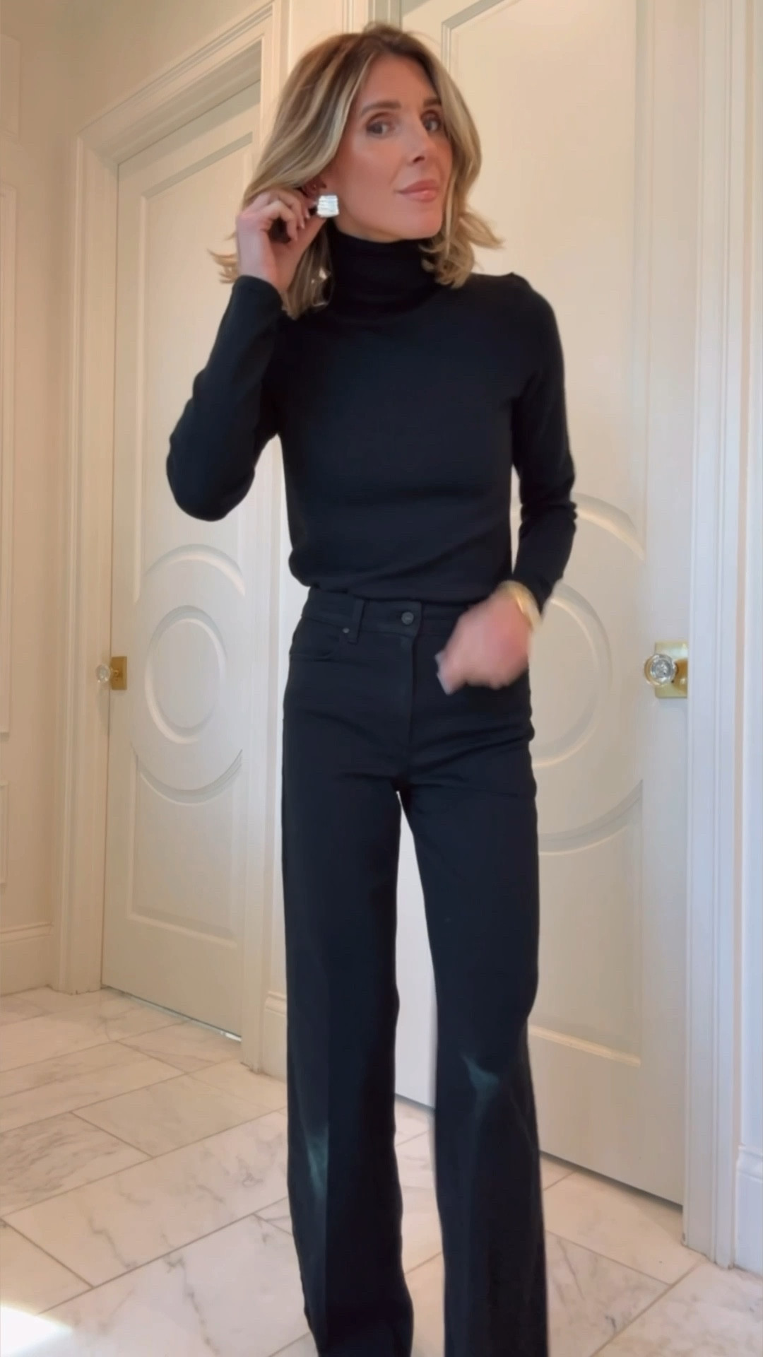 These jeans are back in stock in all sizes! Fit tts 

#LTKHoliday