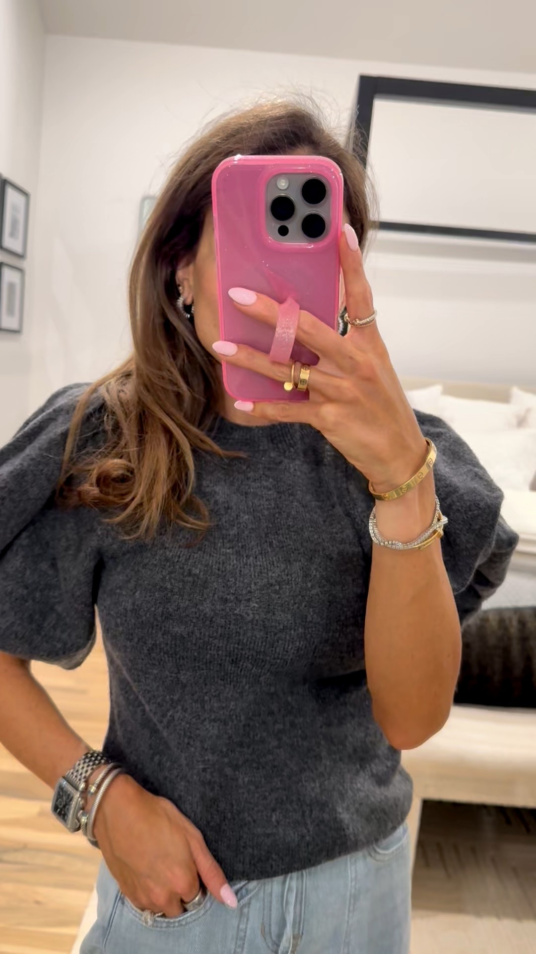 Super soft puff sleeve sweater going fast! Feels like cashmere wearing size xs 

#LTKPetite #LTKFindsUnder50 #LTKHoliday