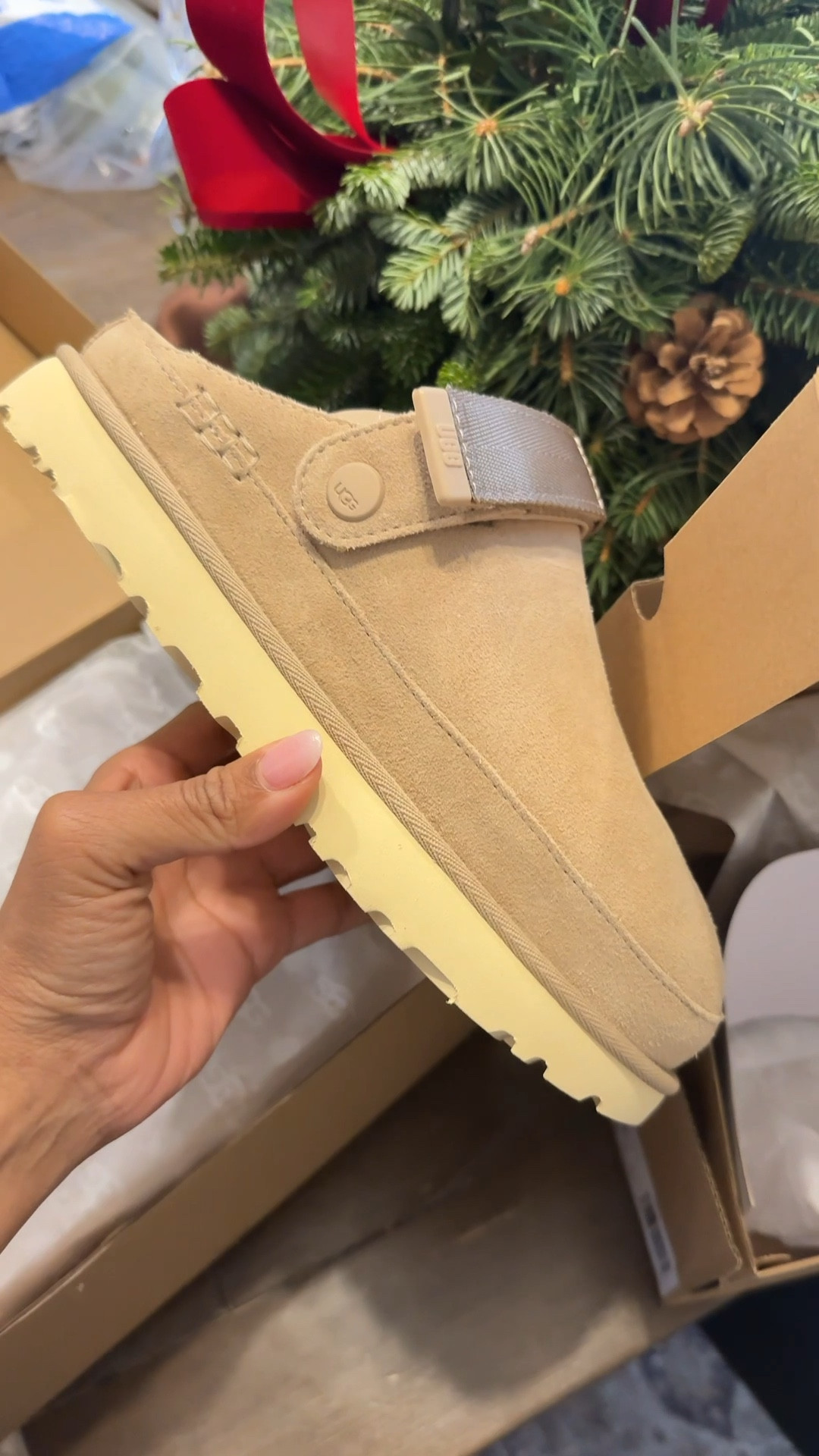 Ugg sale use the code take15 to save extra on top of 20% #ugg

#LTKGiftGuide #LTKSaleAlert #LTKHoliday