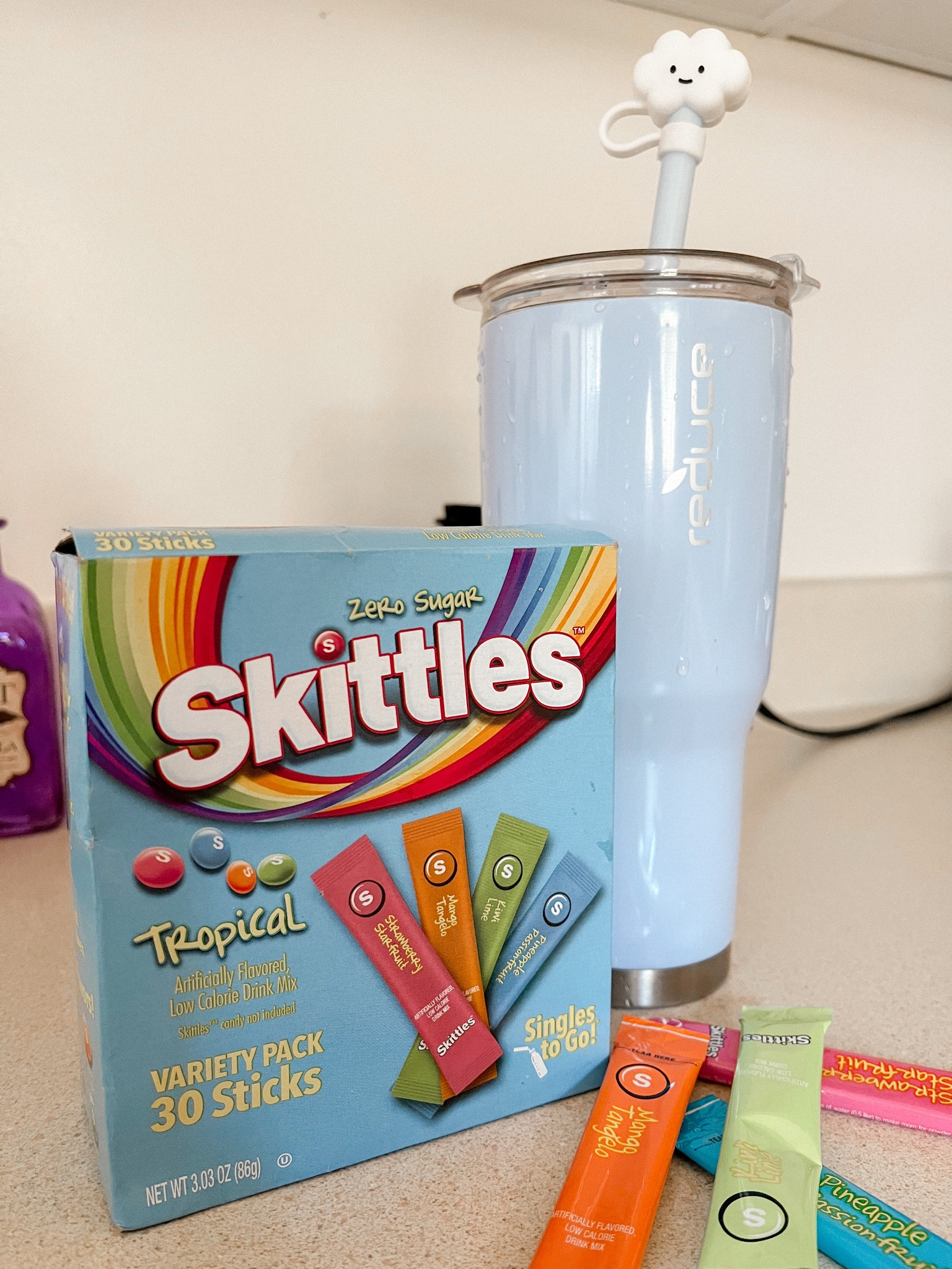 Flavoured water, skittles water packets, water tok, drink more water 

#LTKfindsunder50