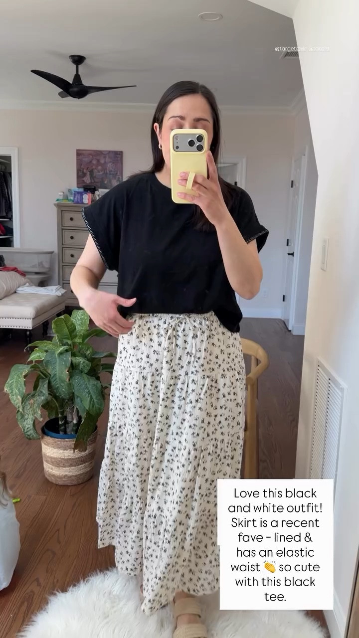 Love this black and white outfit! Skirt is a recent fave - lined & has an elastic waist 👏 so cute with this black tee.  @targetstyle @target