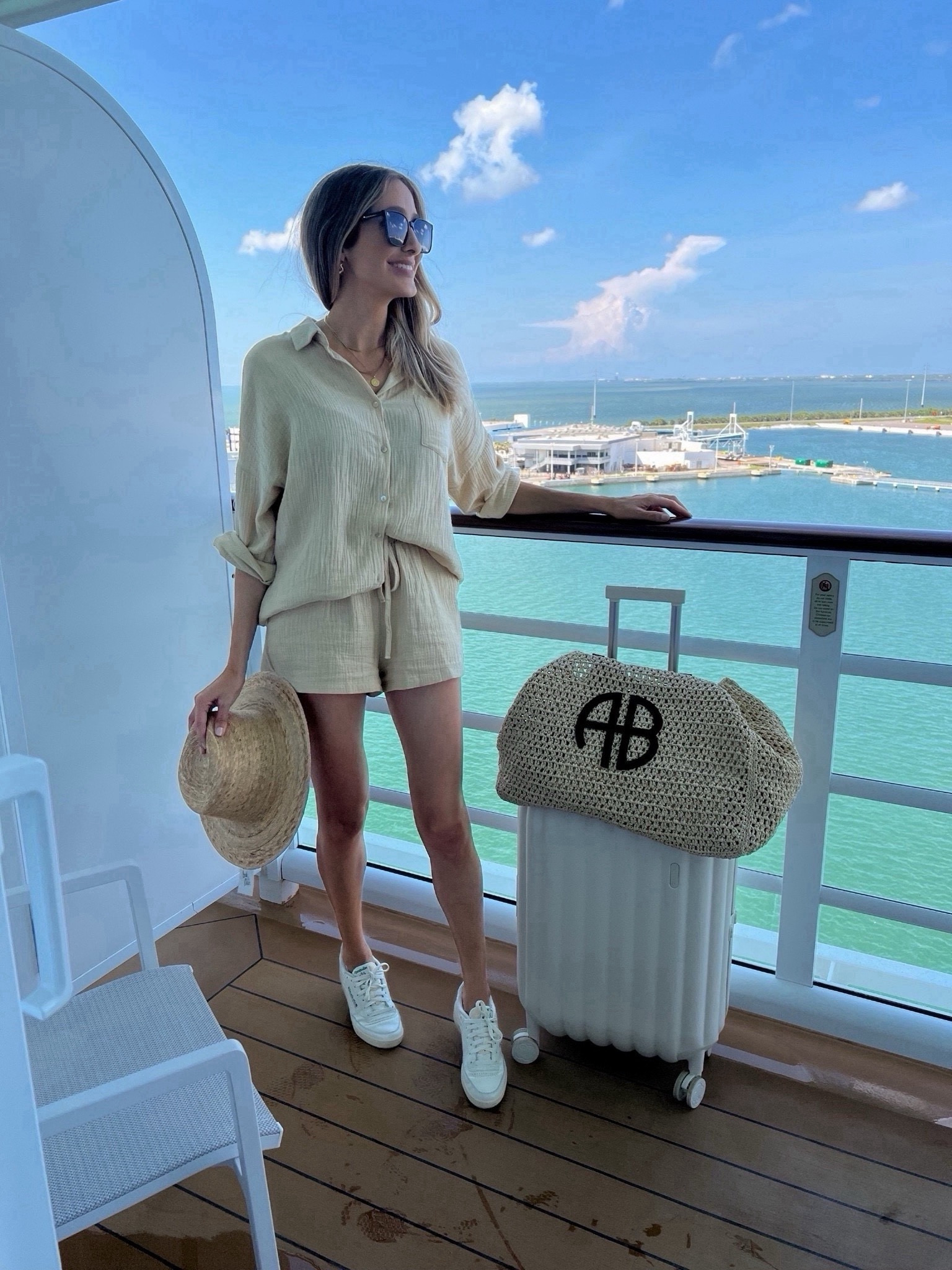 This outfit is so comfortable and stylish
Perfect travel outfit for warm destinations
Amazon comfortable linen set 
Runs true to size, wearing a size small 

#LTKstyletip #LTKtravel #LTKSeasonal