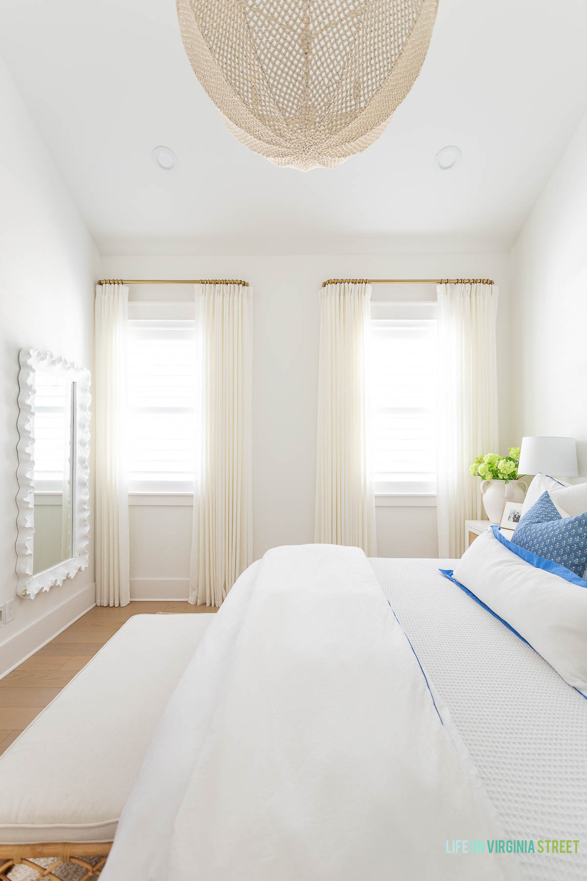 Coastal spring bedroom // chandelier 

modern chic
modern coastal  

 #LTKSeasonal #LTKHome