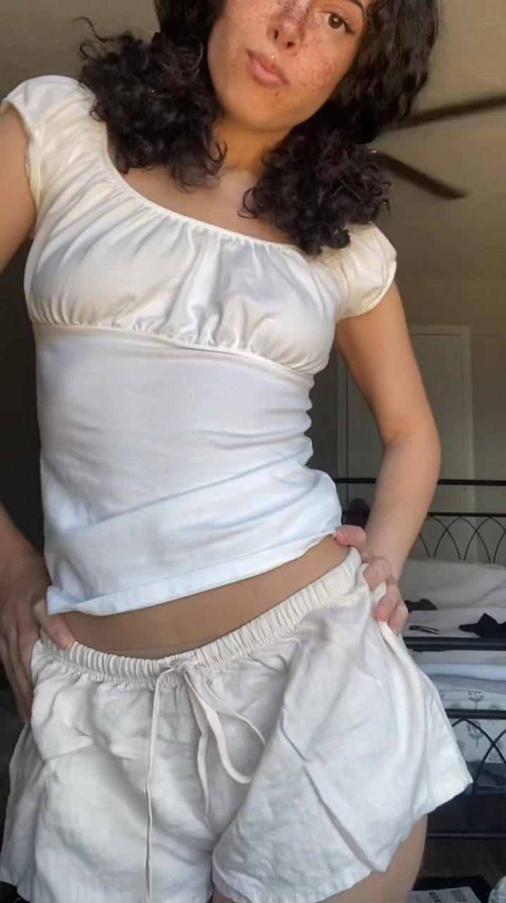 🥺☁️💤

#LTKPetite #LTKFindsUnder50 #LTKStyleTip