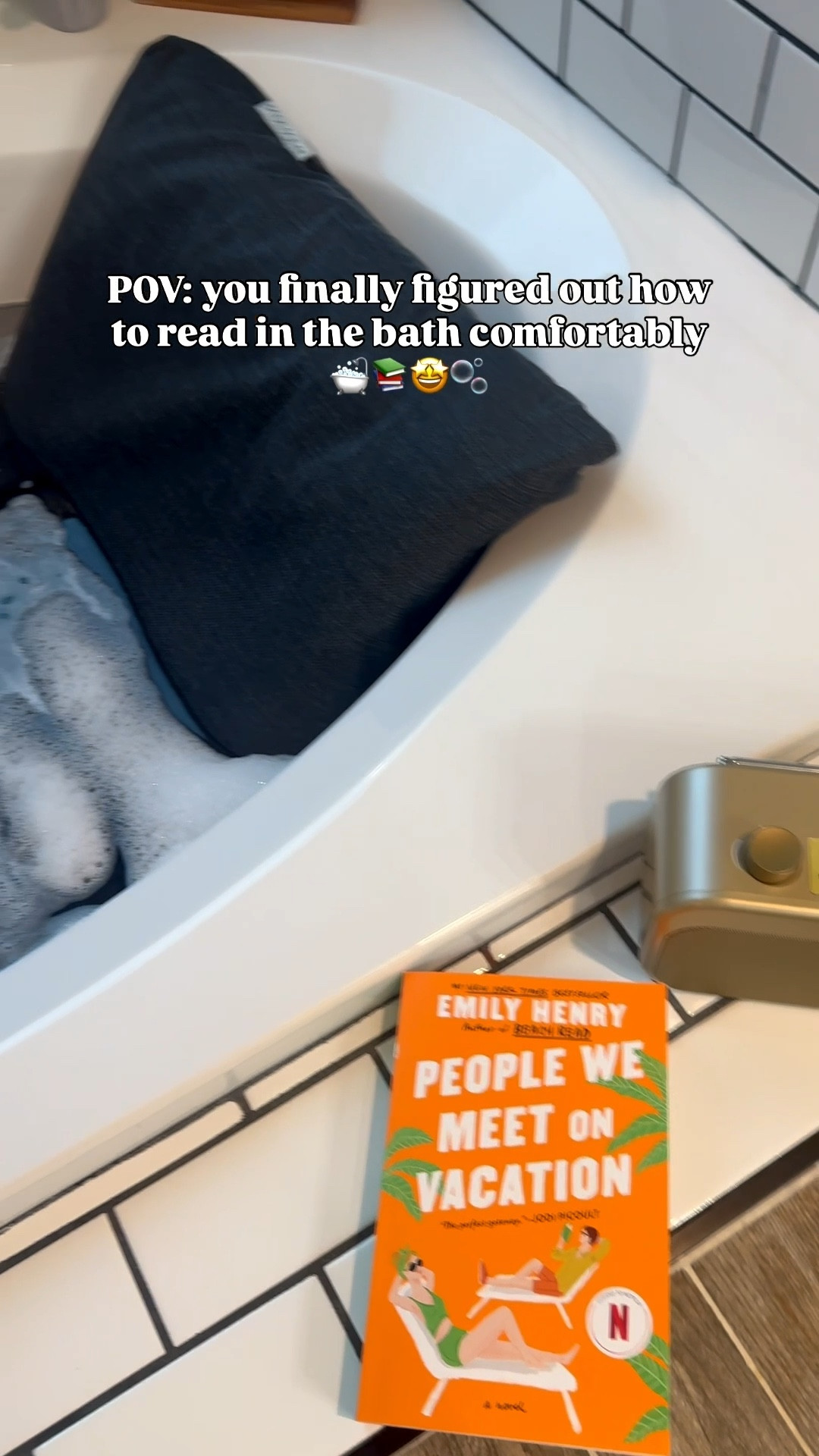 My bath routine just got a serious upgrade thanks to Badesofa pillows 🫧🛁 Who else is tired of being uncomfortable will trying to read in the bath? 

#LTKU #LTKselfcare #LTKHome