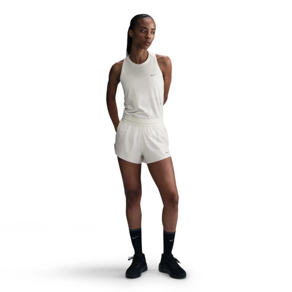 Women's Nike Swift Shorts XLarge Sail/Reflective Silv | Scheels