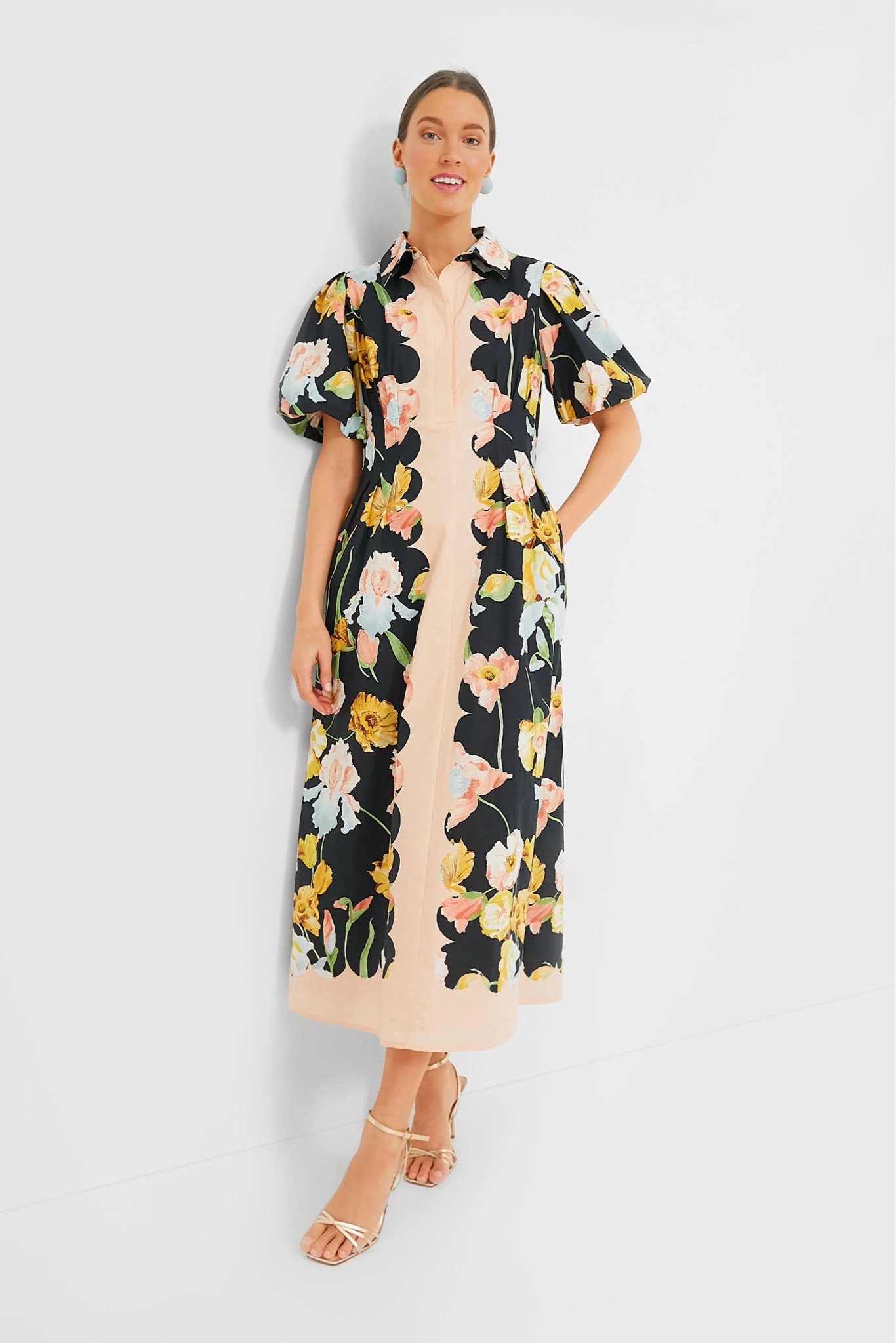Beautiful dress as a wedding guest dress, dinner or special occasions. Great sleeve details 

#LTKstyletip #LTKSeasonal #LTKwedding