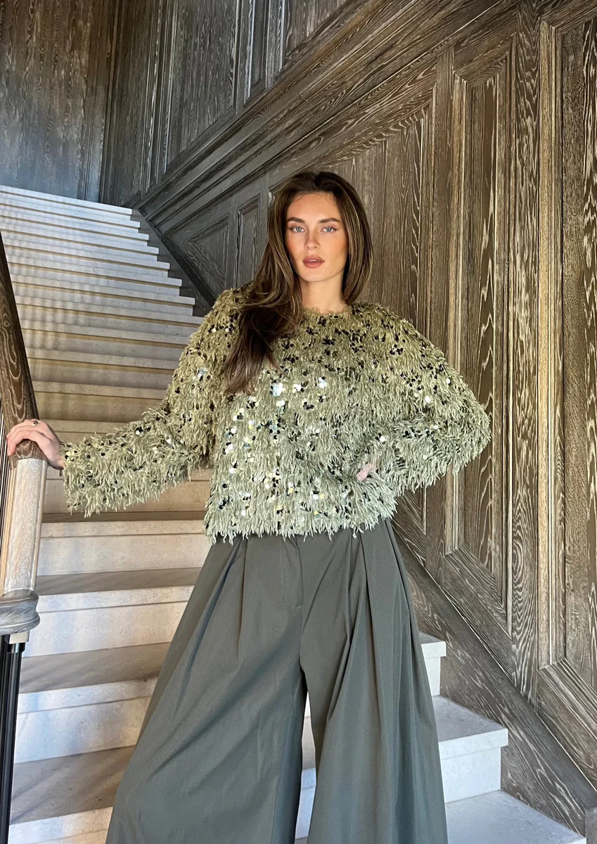 Noor Shaggy Top - Olive | Benaar La