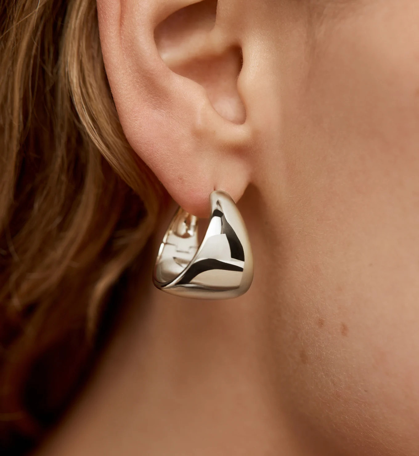 Tapered Large Hoop Earrings | Monica Vinader (US)